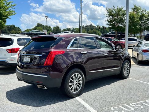 Used 2017 Cadillac XT5 Luxury w/ Driver Awareness Package FWD image 6