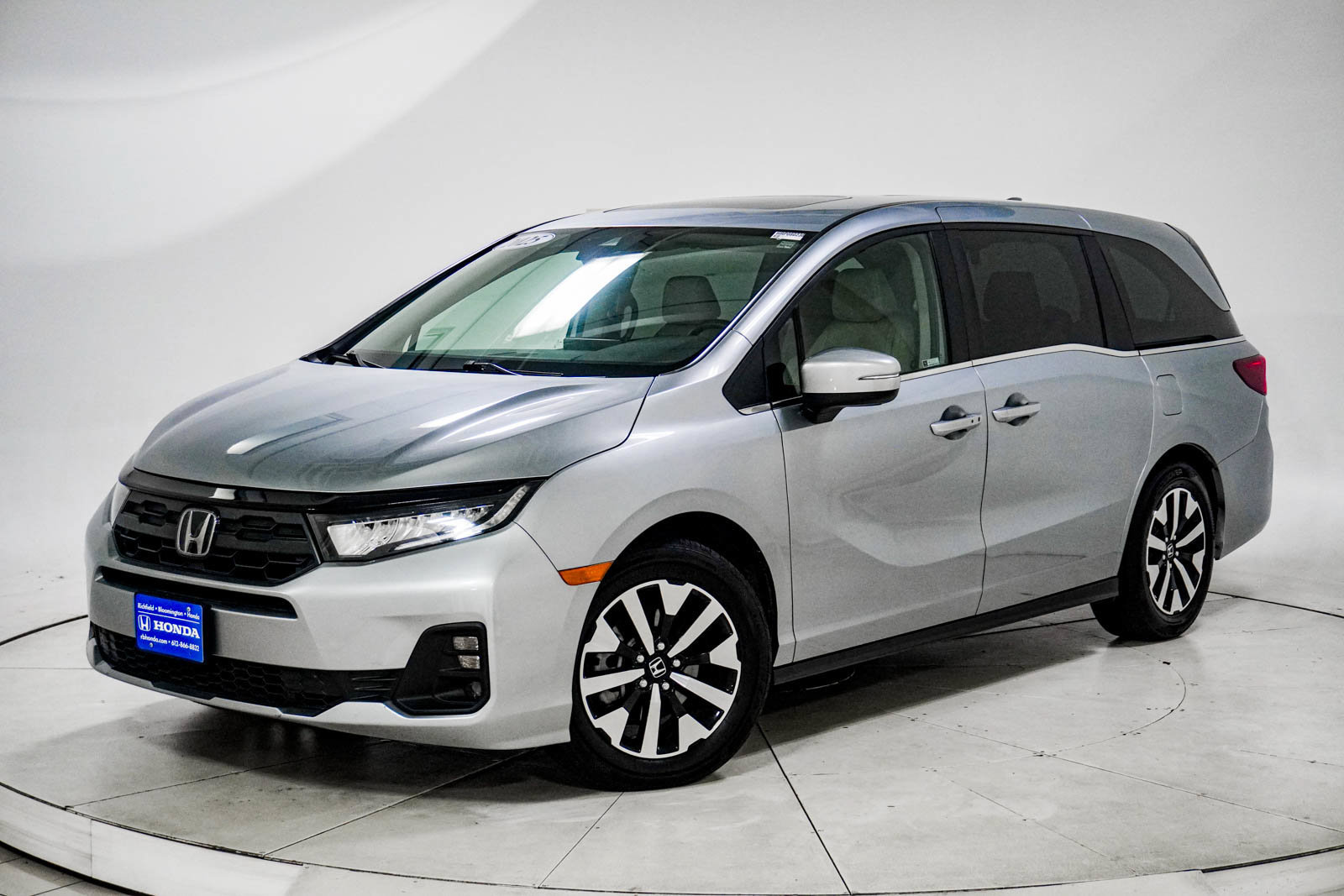 Used 2025 Honda Odyssey EX-L image 1