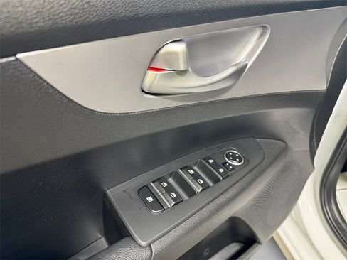 Certified 2023 Kia Forte LXS image 14