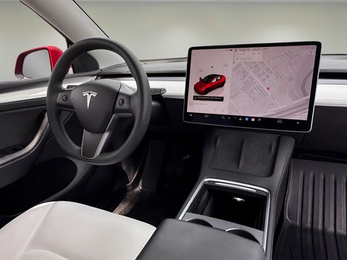 Used 2023 Tesla Model Y Long Range AWD/4WD image 6