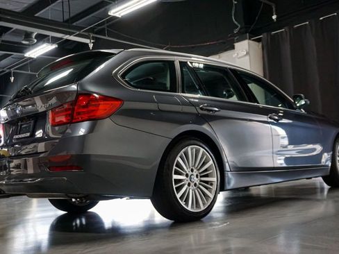 Used 2014 BMW 328i xDrive Wagon AWD/4WD image 6