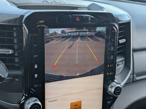 Used 2025 RAM 3500 Big Horn image 28