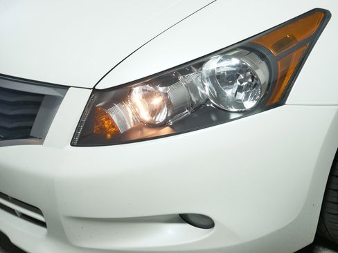 Used 2009 Honda Accord EX-L image 16