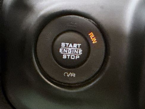 Used 2019 Jeep Wrangler Unlimited Sport S image 21