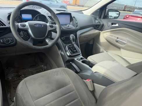 Used 2013 Ford Escape SE image 25