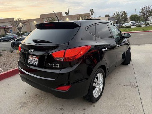 Used 2011 Hyundai Tucson Limited w/ Premium Pkg 3 image 6