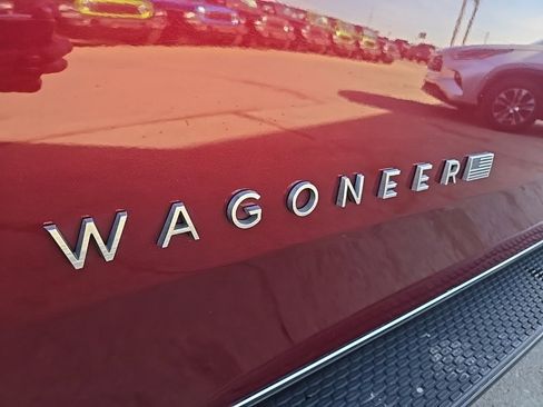 Used 2024 Jeep Wagoneer Series II image 17