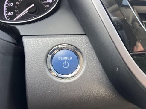 Used 2024 Toyota Camry SE image 21