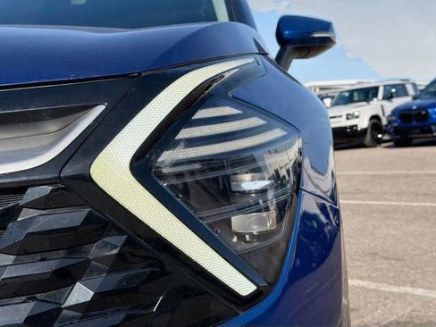 Used 2024 Kia Sportage EX image 9