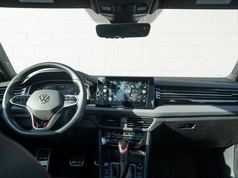 Certified 2025 Volkswagen Jetta GLI Autobahn image 21