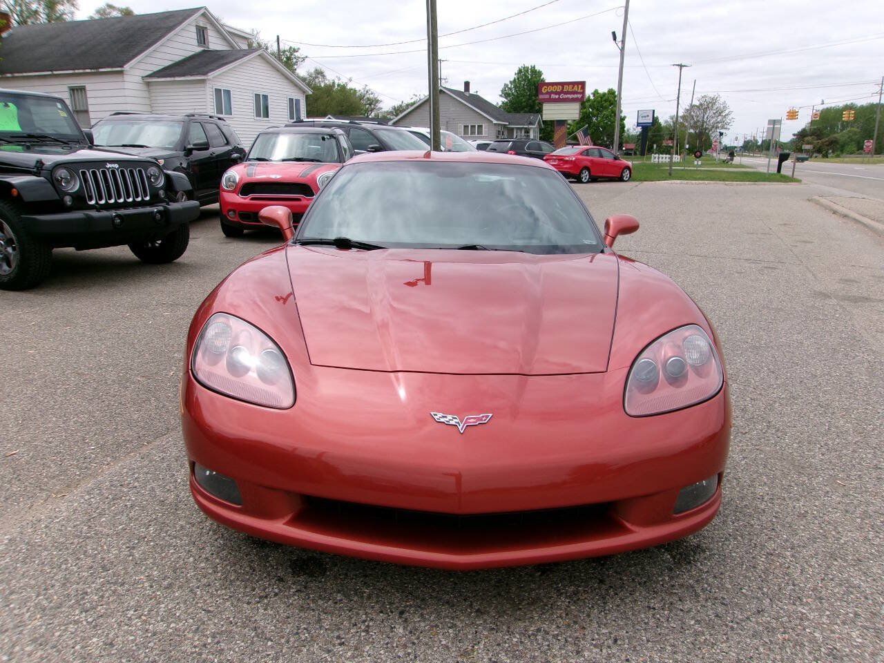 Used 2005 Chevrolet Corvette Coupe w/ Preferred Equipment Group RWD image 3