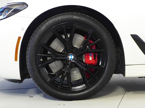 Certified 2023 BMW 540i w/ M Sport Package image 5