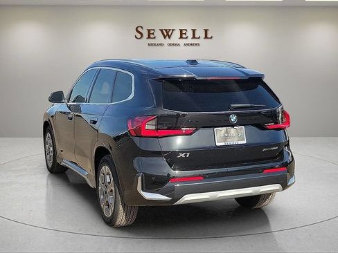 Used 2026 BMW X1 xDrive28i AWD/4WD image 3