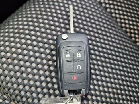 Used 2017 Chevrolet Equinox LT w/ Convenience Package image 32