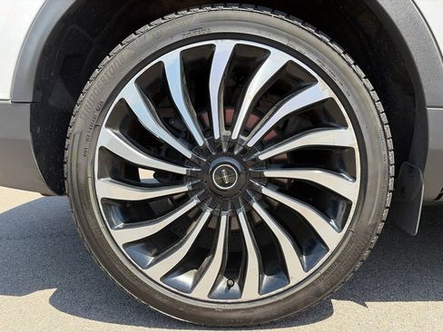 Used 2019 Lincoln Nautilus Black Label w/ Cargo Utility Package AWD/4WD image 23