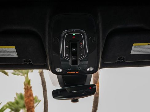 Used 2024 Lamborghini Urus S image 36