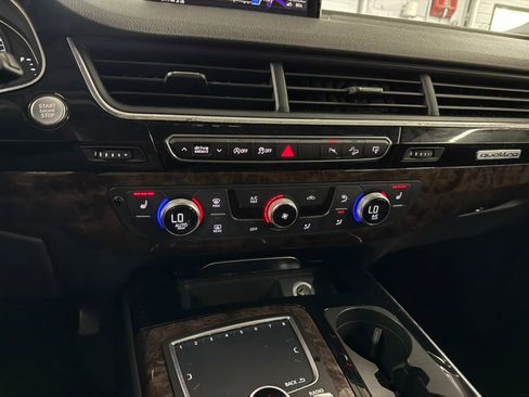 Used 2017 Audi Q7 3.0T Premium AWD/4WD image 20