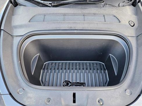 Used 2023 Tesla Model Y Long Range image 23