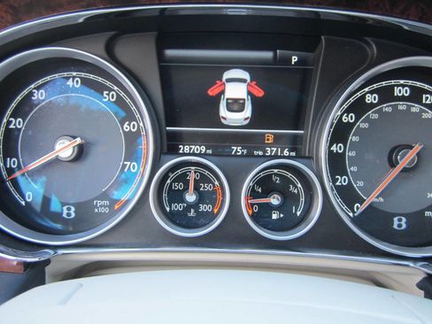 Used 2015 Bentley Continental GT image 32