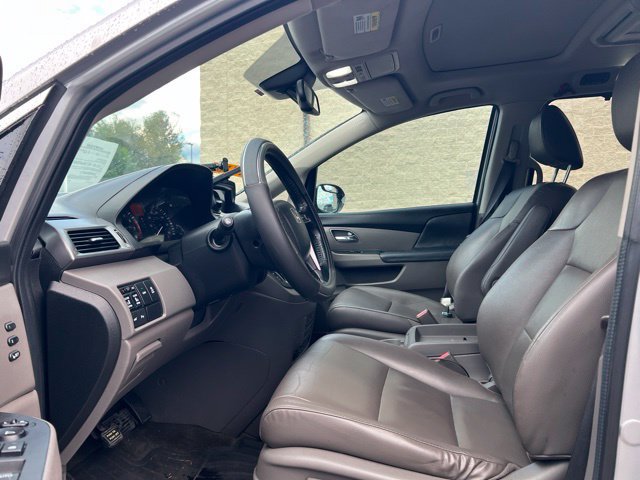 Used 2014 Honda Odyssey Touring image 29