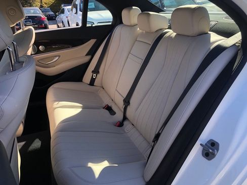 Used 2020 Mercedes-Benz E 450 4MATIC Sedan image 29
