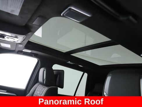 Used 2025 Cadillac Escalade Sport Platinum w/ LPO, Floor Liner Package AWD/4WD image 19