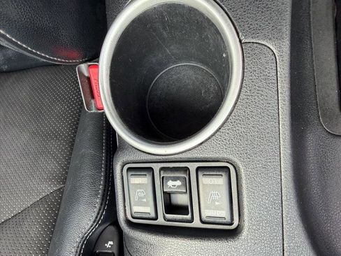 Used 2018 Nissan 370Z Touring image 28