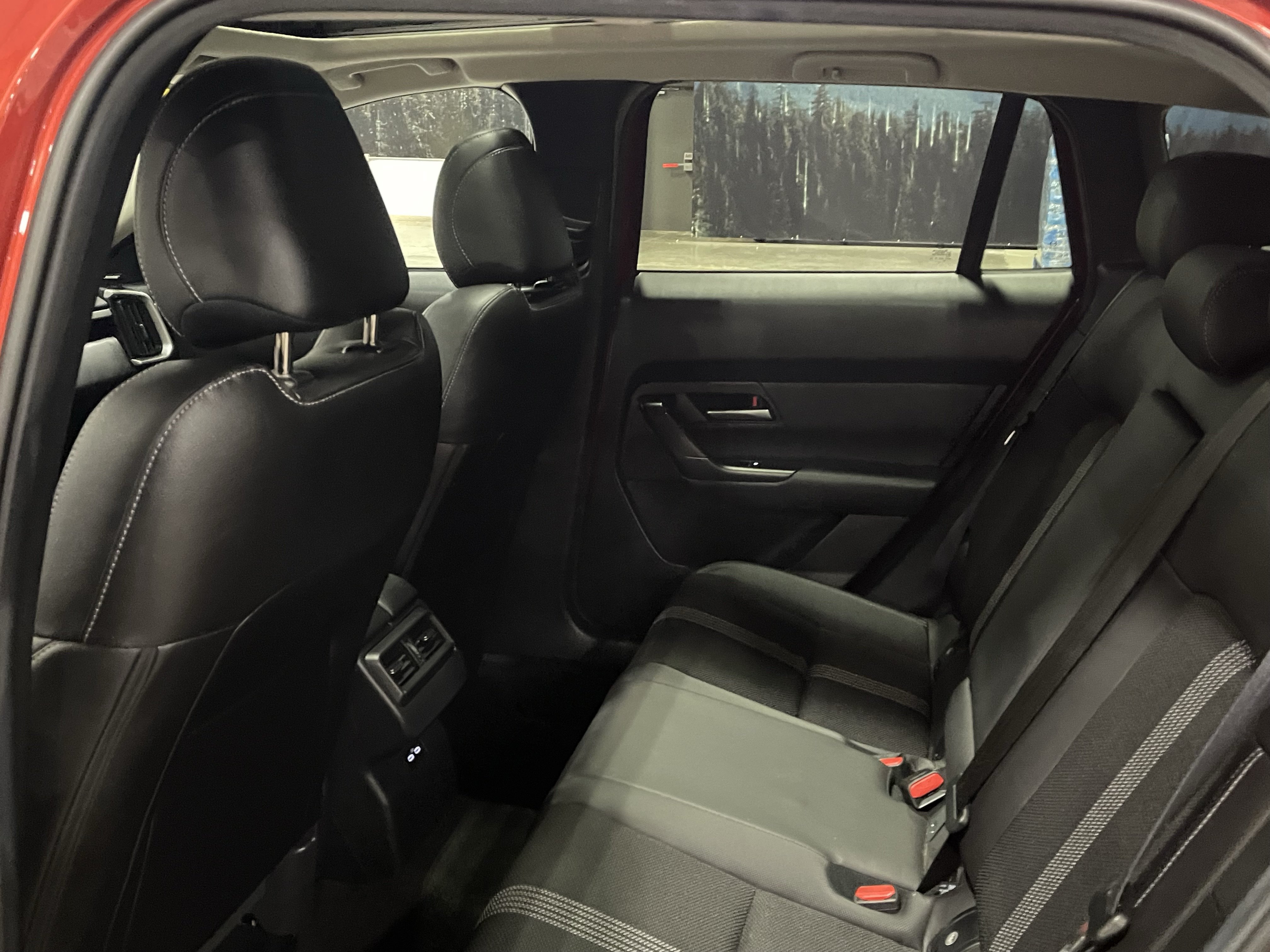 Used 2025 MAZDA CX-50 AWD 2.5 S w/ Premium Package image 14