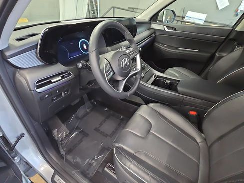 Used 2024 Hyundai Palisade Limited FWD image 17