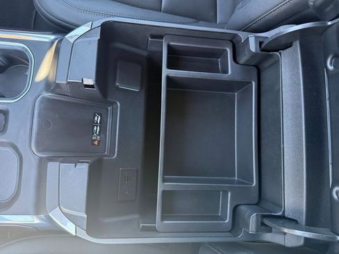 Used 2024 GMC Sierra 1500 SLT image 20