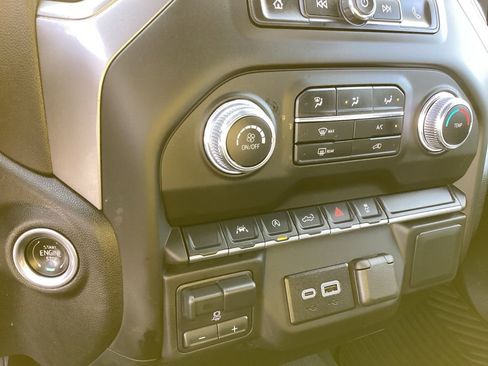 Used 2025 GMC Sierra 1500 Pro w/ Graphite Edition image 15