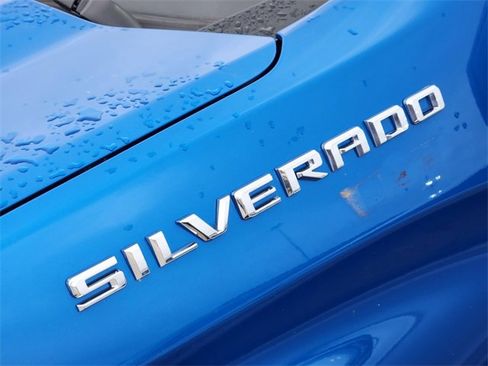 Used 2024 Chevrolet Silverado 1500 Custom RWD image 9