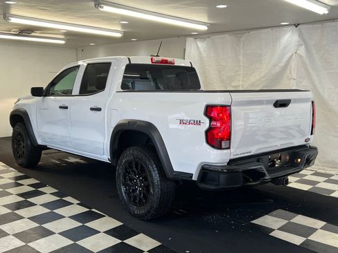 Used 2024 Chevrolet Colorado Trail Boss w/ Advanced Trailering Package AWD/4WD image 7