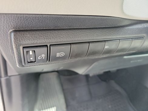 Used 2026 Toyota Corolla LE FWD image 24