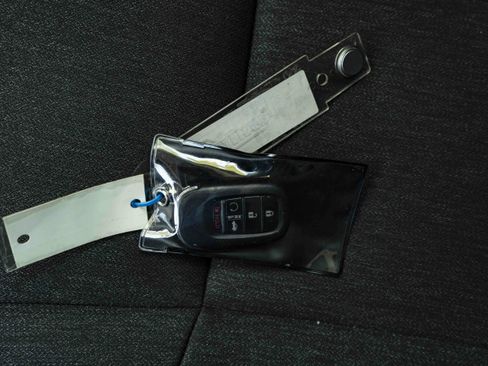 Used 2025 Honda Accord LX image 43