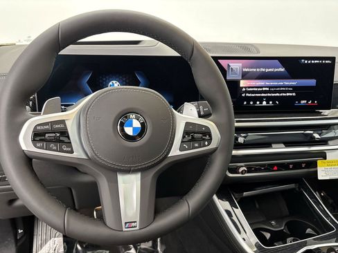 New 2026 BMW X5 xDrive40i w/ M Sport Package AWD/4WD image 22