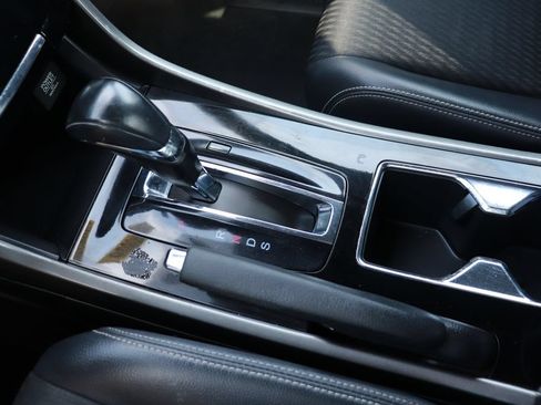 Used 2016 Honda Accord Sport image 16