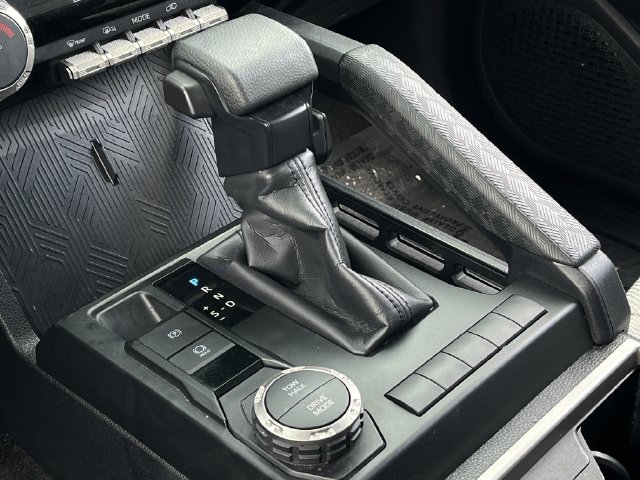 Used 2025 Toyota 4Runner SR5 RWD image 17