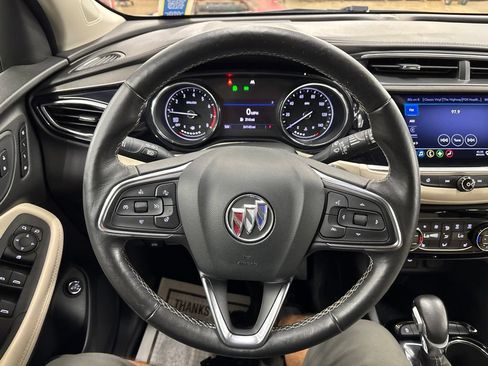 Used 2021 Buick Encore GX Essence FWD image 23