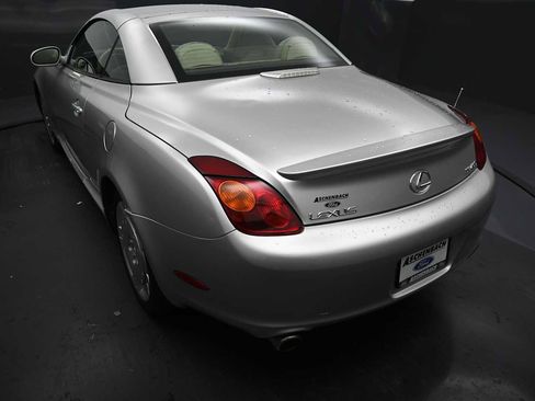 Used 2003 Lexus SC 430 Convertible RWD image 17