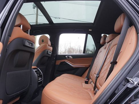 Used 2023 BMW X5 xDrive40i w/ Premium Package image 44