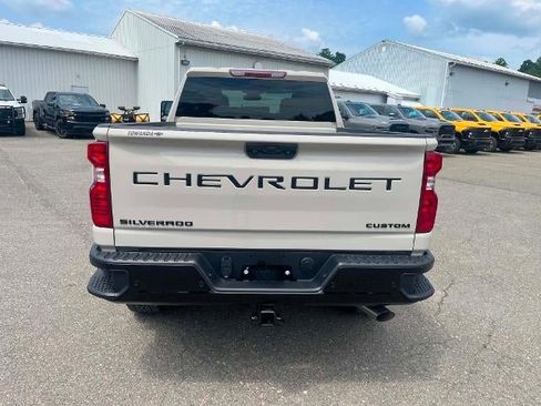 New 2026 Chevrolet Silverado 2500 Custom w/ Custom Value Package AWD/4WD image 2
