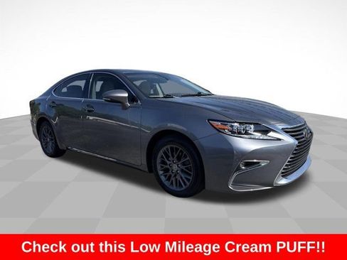 Used 2018 Lexus ES 350 w/ Navigation System Package image 3