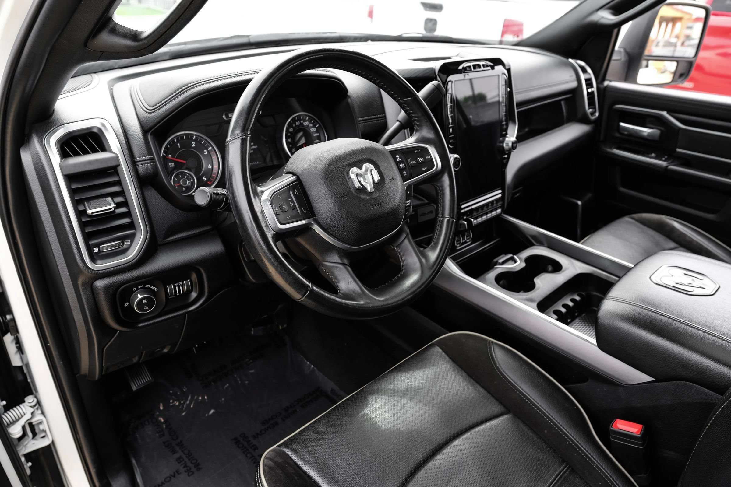 Used 2024 RAM 3500 Laramie w/ Sport Appearance Package AWD/4WD image 16