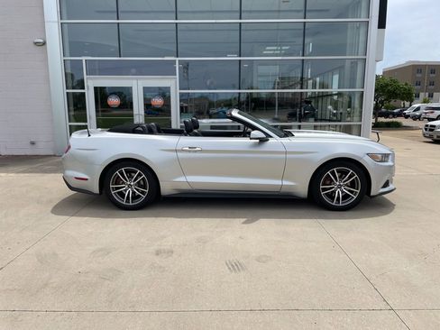 Used 2015 Ford Mustang Premium RWD image 8
