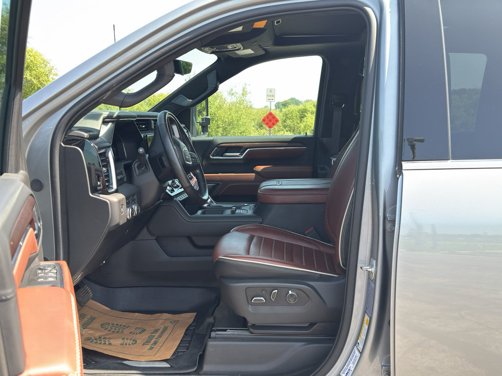 Used 2025 GMC Sierra 2500 Denali Ultimate AWD/4WD image 14