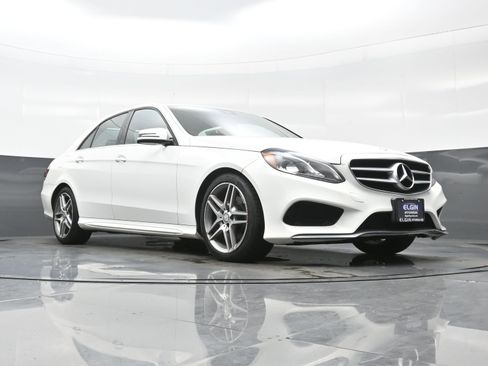 Used 2015 Mercedes-Benz E 350 4MATIC Sedan image 31