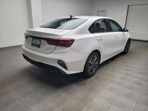 Used 2023 Kia Forte LXS w/ LXS Technology Package FWD image 9
