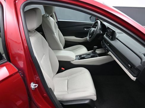 Certified 2024 Honda Accord EX image 25