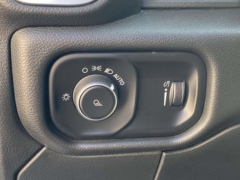 Used 2021 RAM 2500 Big Horn AWD/4WD image 19